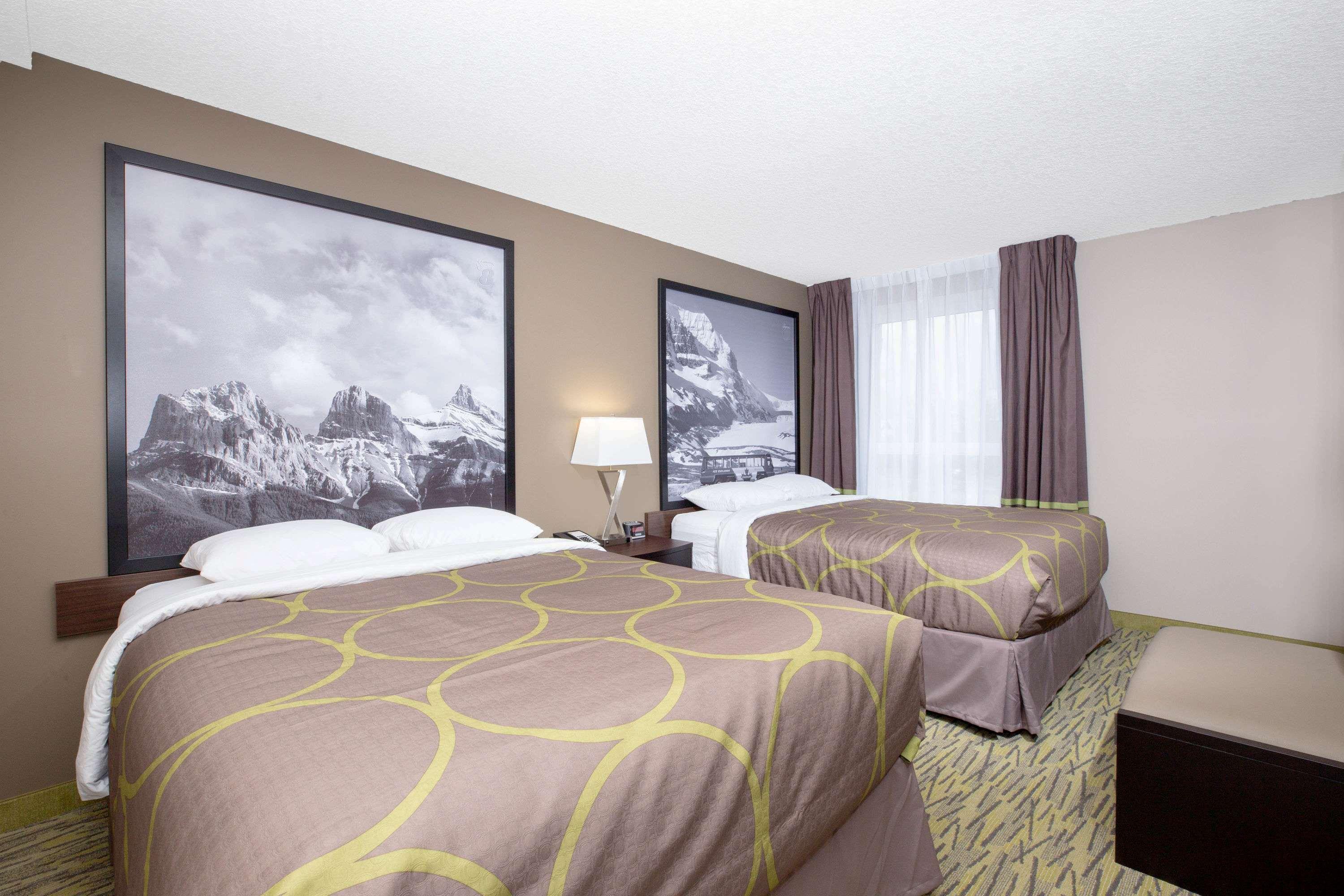 Super 8 By Wyndham Canmore Eksteriør billede