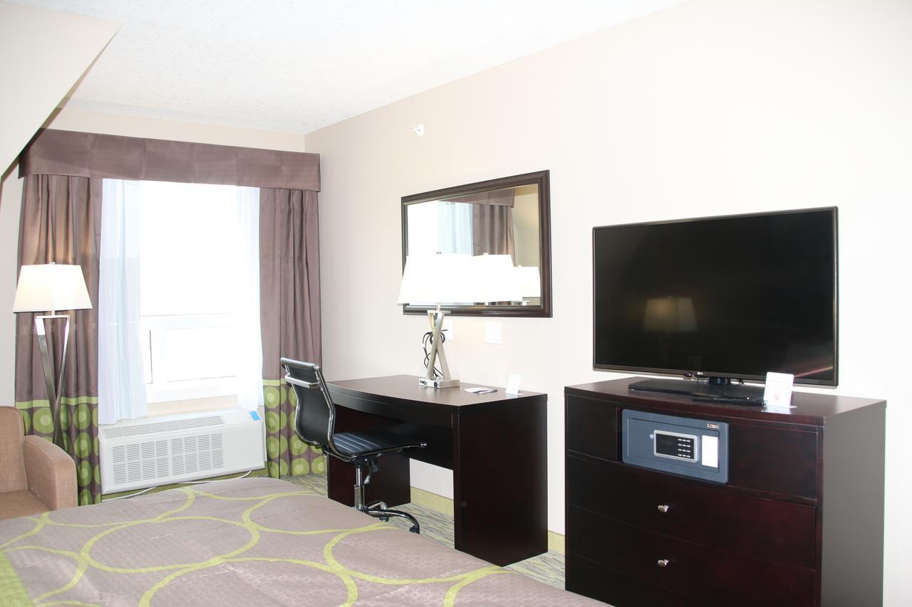 Super 8 By Wyndham Canmore Eksteriør billede
