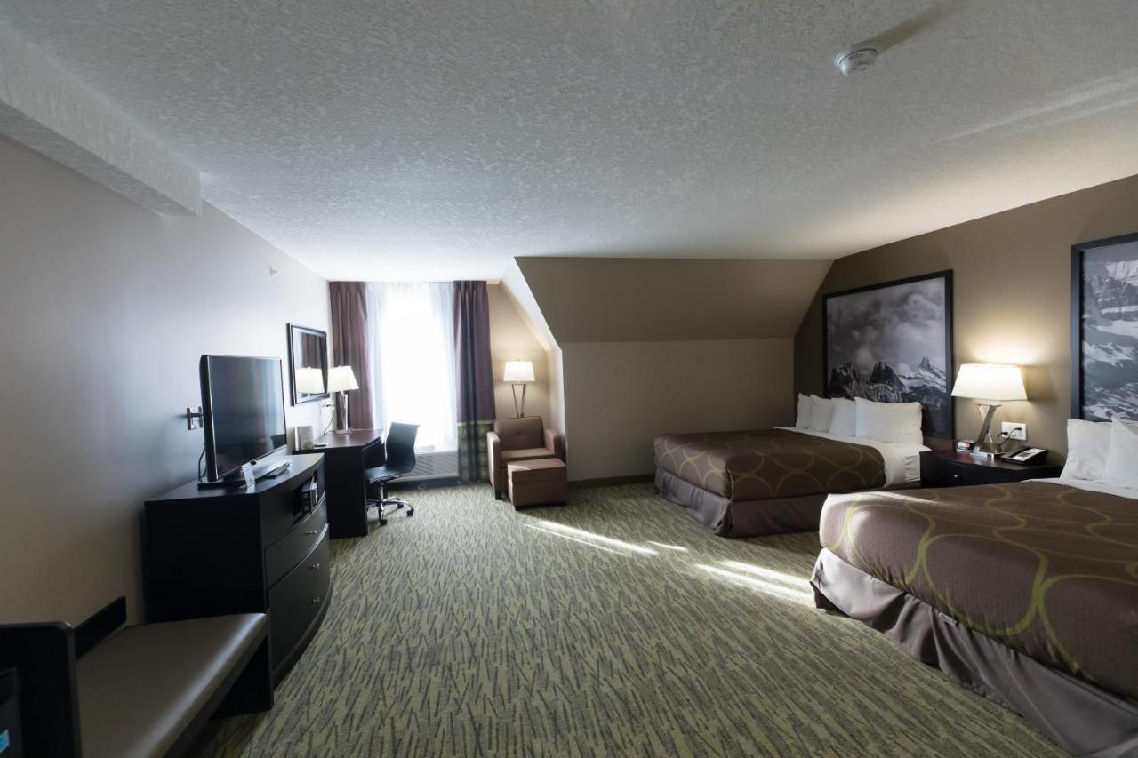 Super 8 By Wyndham Canmore Eksteriør billede